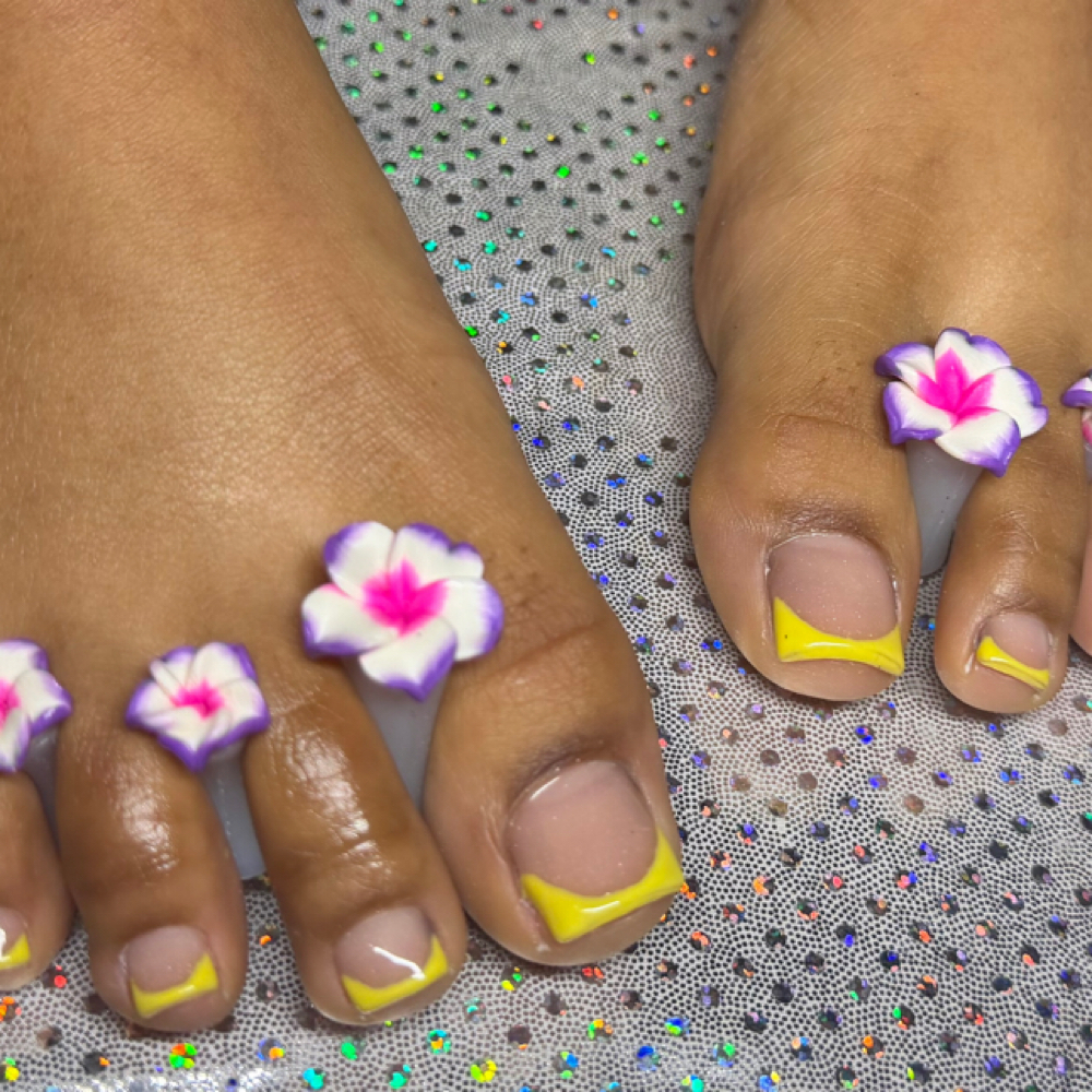 Toes at TayDidThat in Lincoln Park, MI