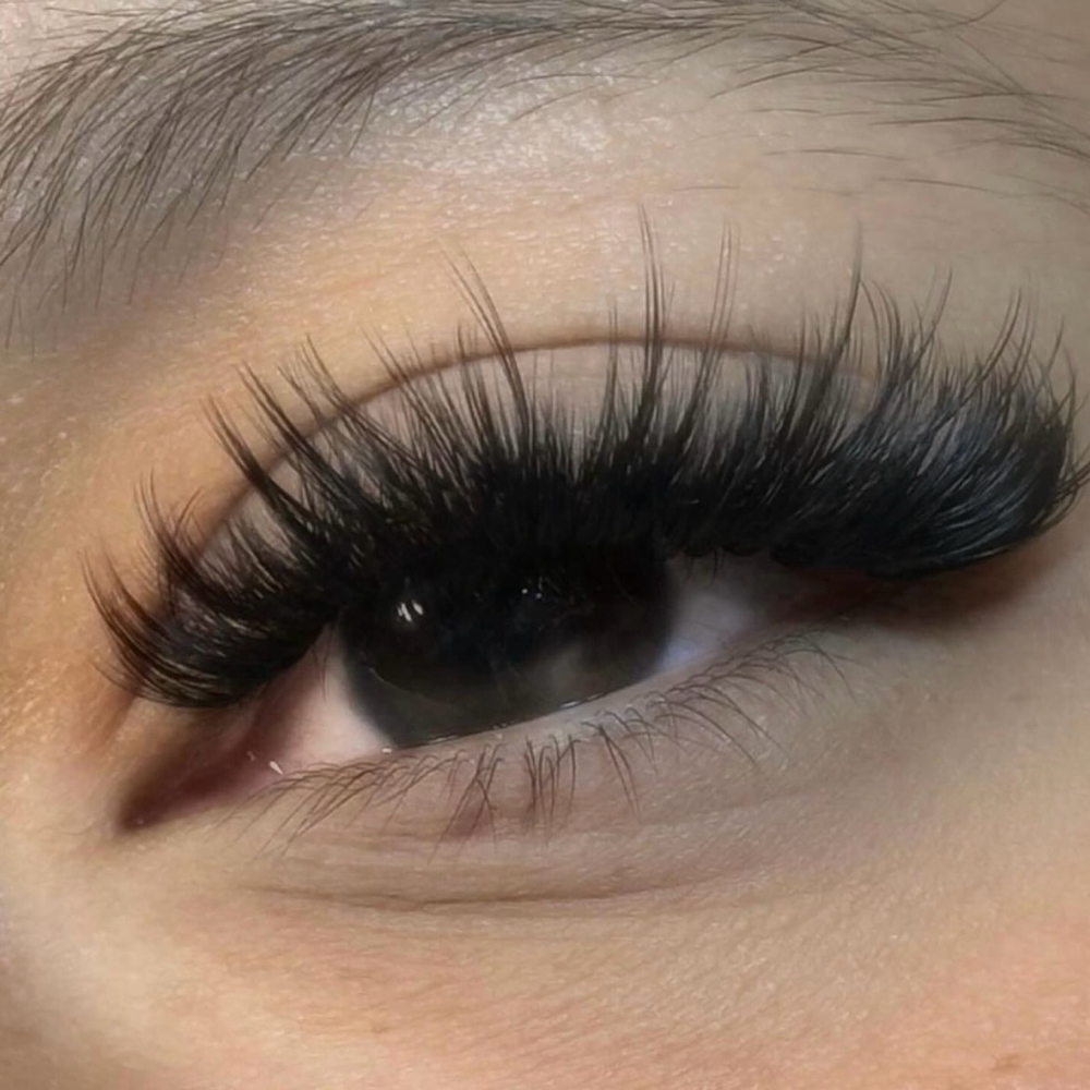 Wispy Volume Full Set