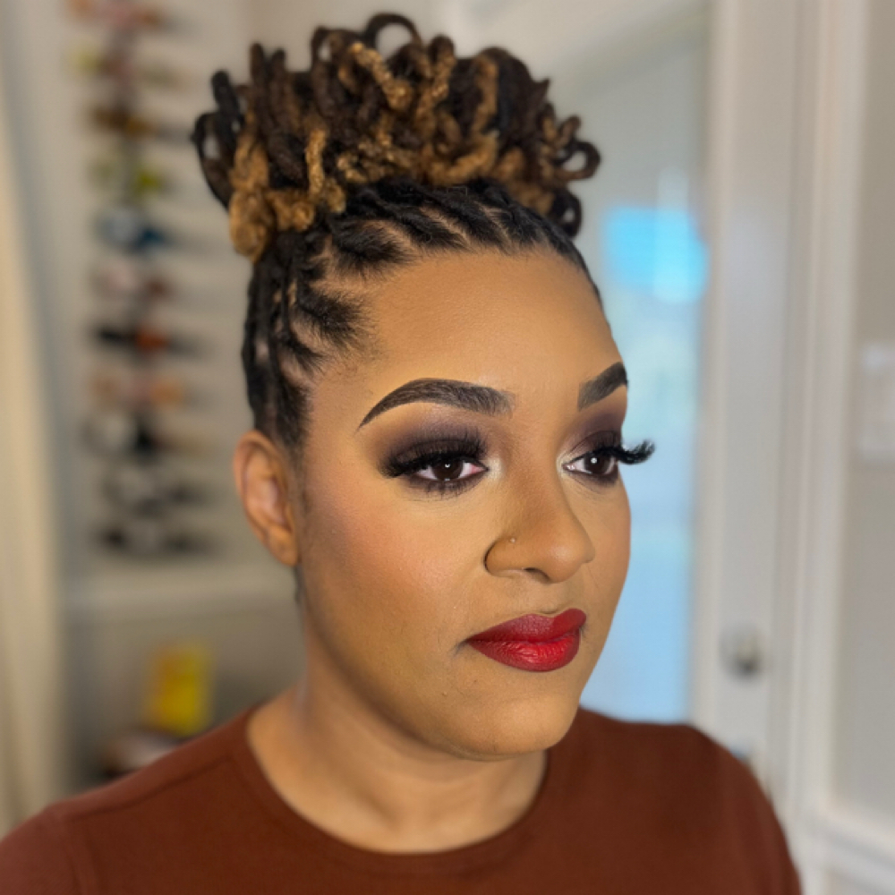 HOLLYWOOD GLAM at Kissed by Tieara in Grand Prairie, TX