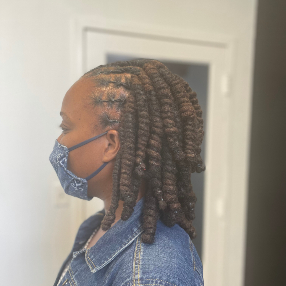 WASH RETWIST & PIPE CLEANERS at HAIR BY LALA LLC in Brooklyn, NY