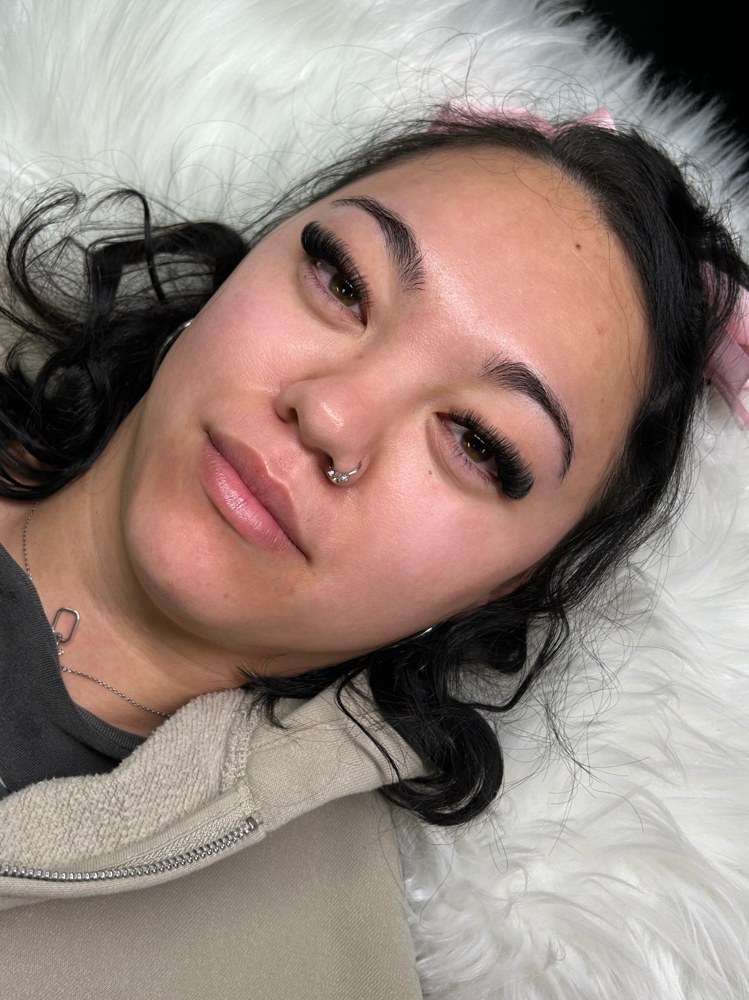 Volume Lash Extensions Full Set
