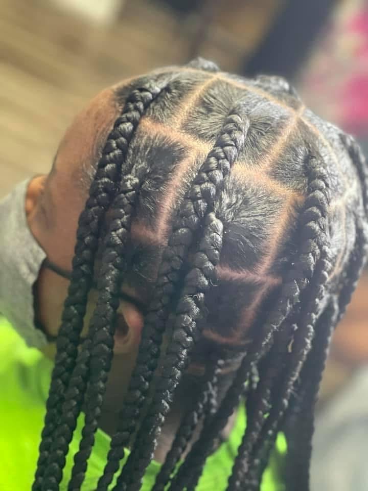 Large Knotless Braids