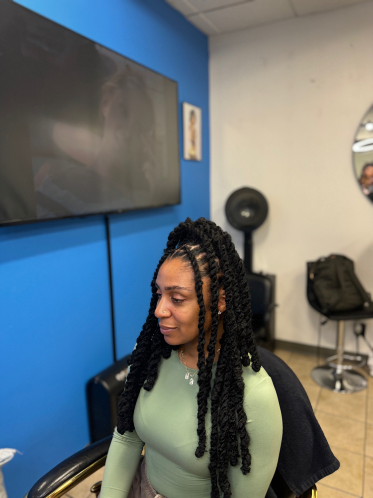 Extend. Two Strand Twist Long