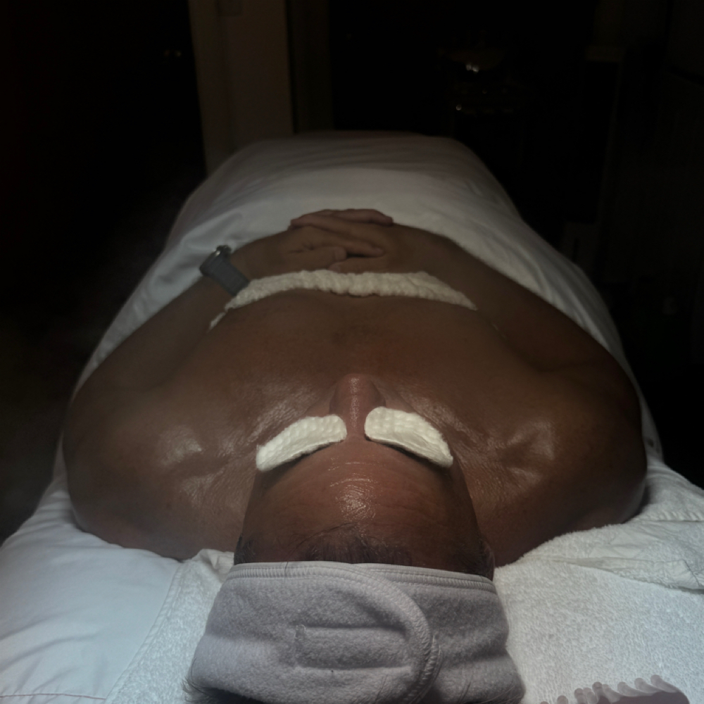 Men's Deluxe Facial (Room #1) at Competitive Edge Massage and Wellness in Auburndale, FL
