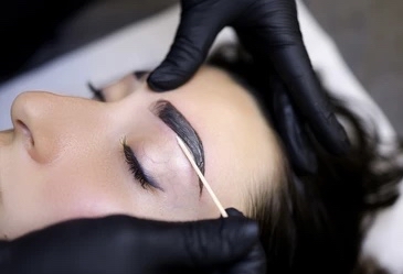 EYEBROW WAX & TINT