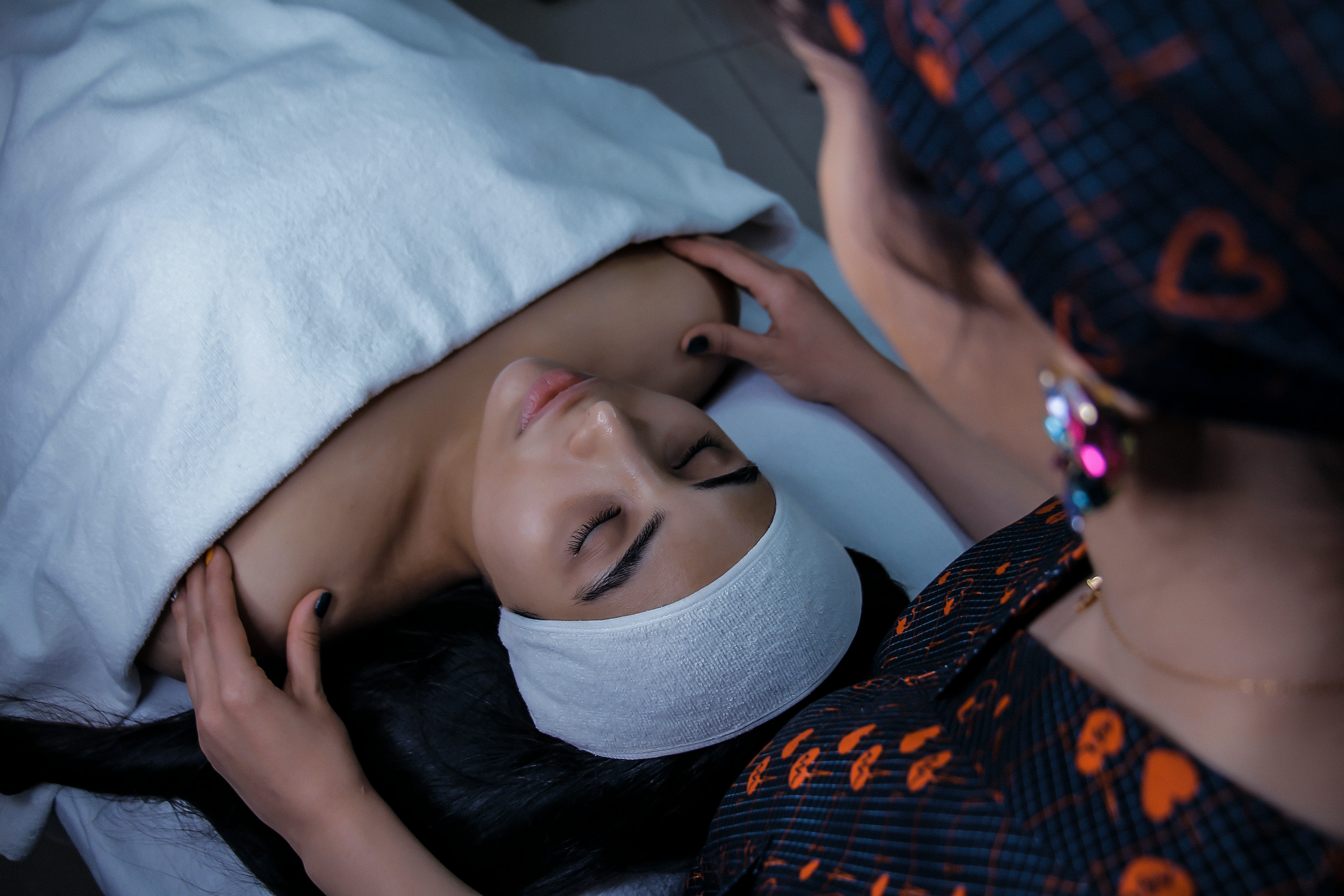3 Customized Facials' Package