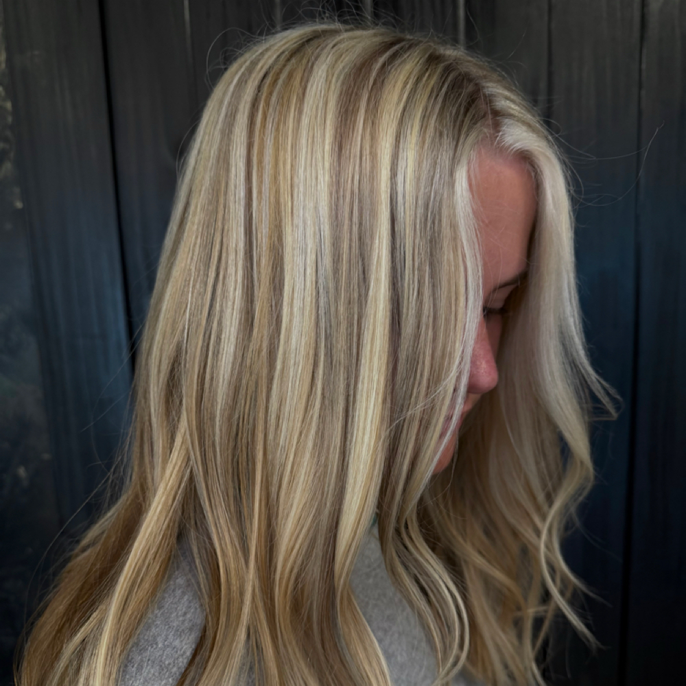 Face Framing Highlight at Velvet Edge Hair Spa in Red Bank, TN