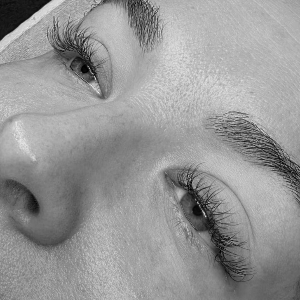 Full Lash Set - Wispy at Body Alchemy Esthetics in California, MD