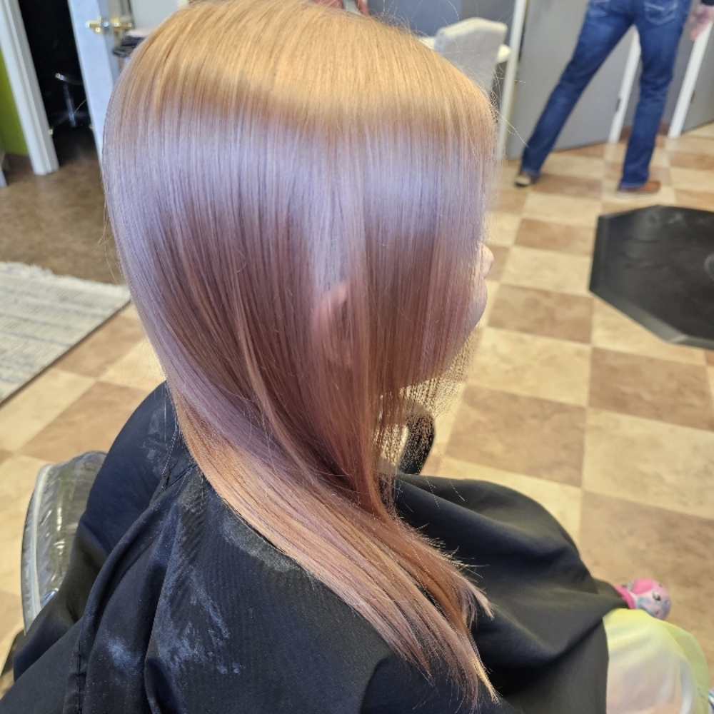 Gloss Stand Alone at Kaylee Edwards in Worthington, MN