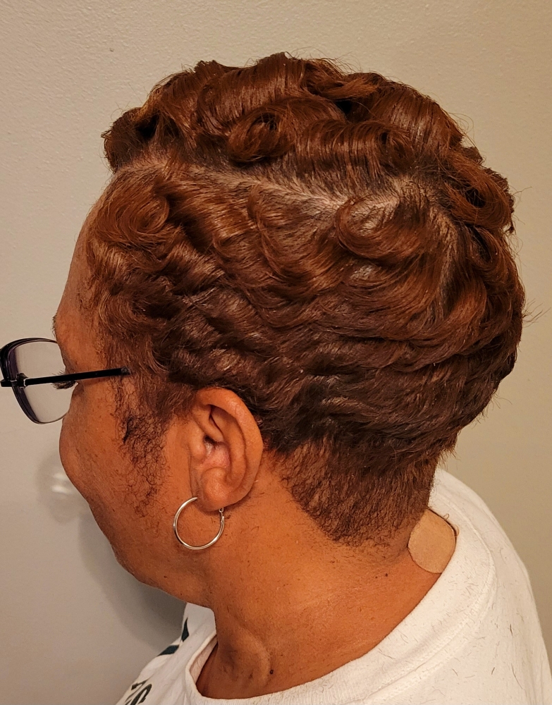 RELAXER at ManelyBe.B in Chicago, IL