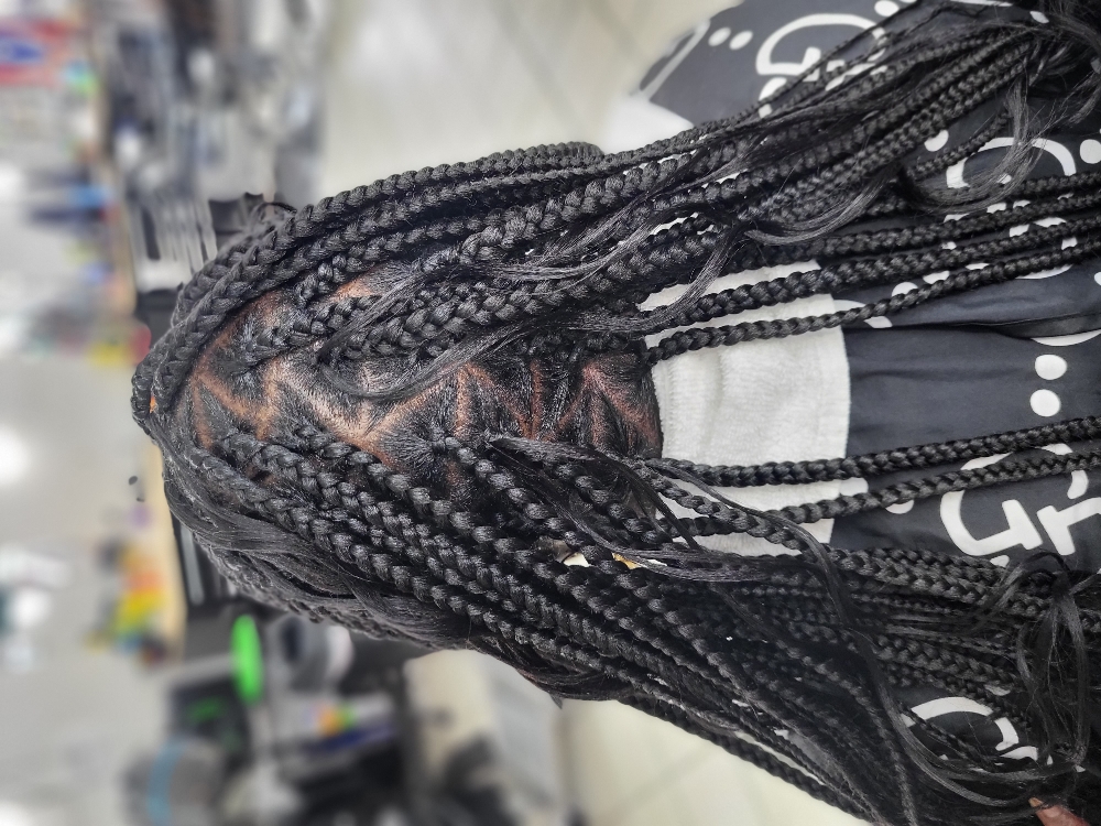 Large Knotless Box Braids