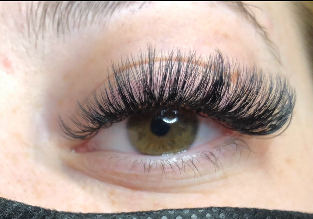 Full Set Hybrid Eyelash Extensions