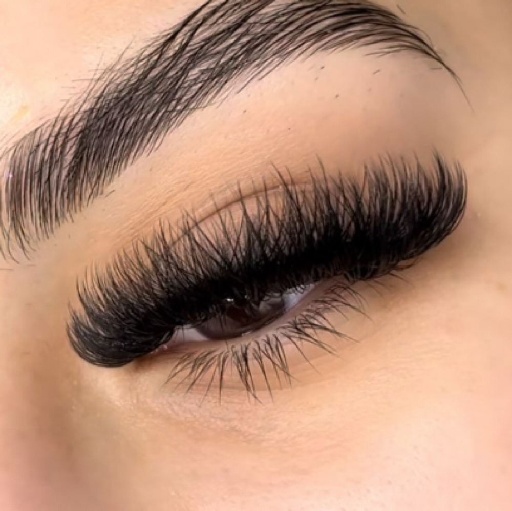 Volume Eyelash Fullset at Aesthetics By Arely in Glendale, AZ