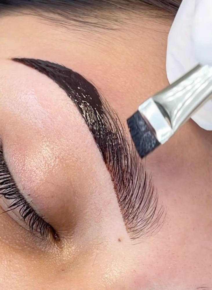 Brow Shaping & Tint