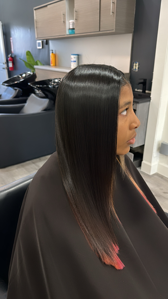 Press N’ Curl at J. Reneé Hair Care in Inglewood, CA