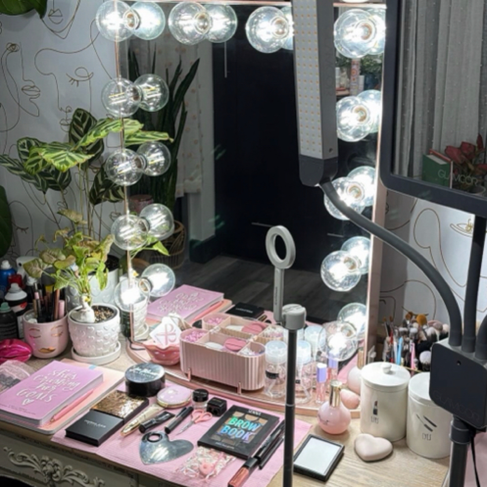 Advanced Makeup Class at The Pretty Parlor in Orlando, FL