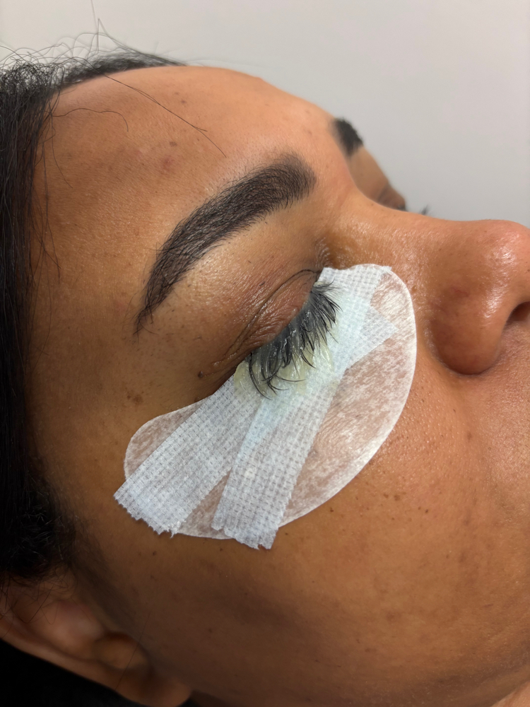 Lash Extension Removal Service