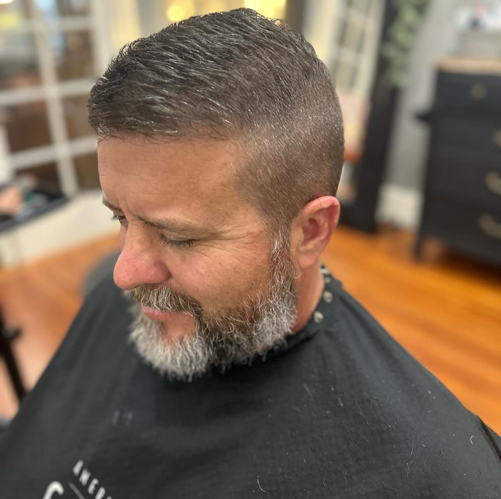 Gents Cut And Beard Shape Up