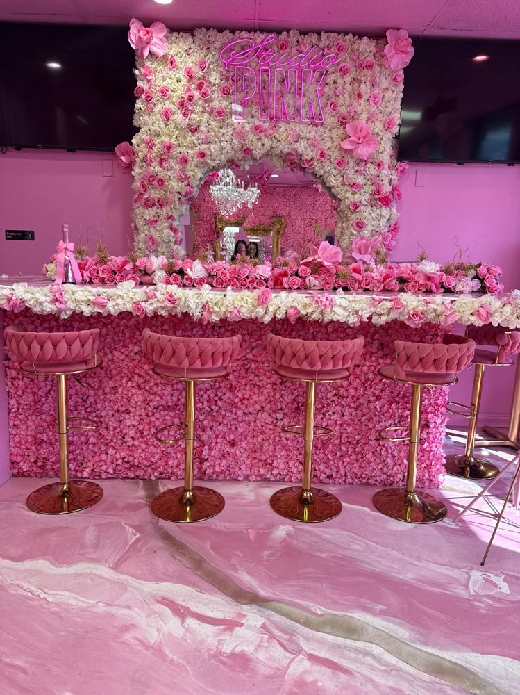 THE PINK ROOM LOUNGE Deposit