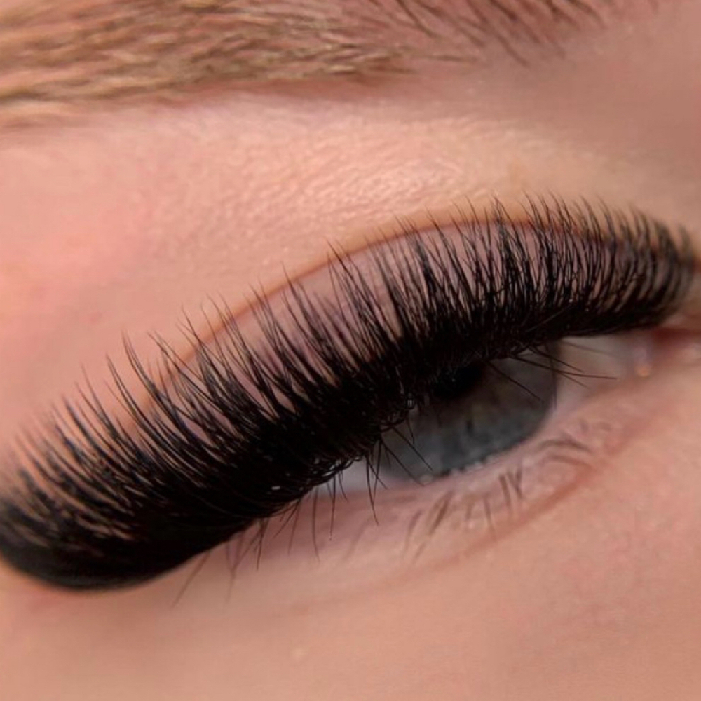 Volume/W Lashes Fullset at Love Me Lashes – Luxury Lashes & Hair in Clermont, FL