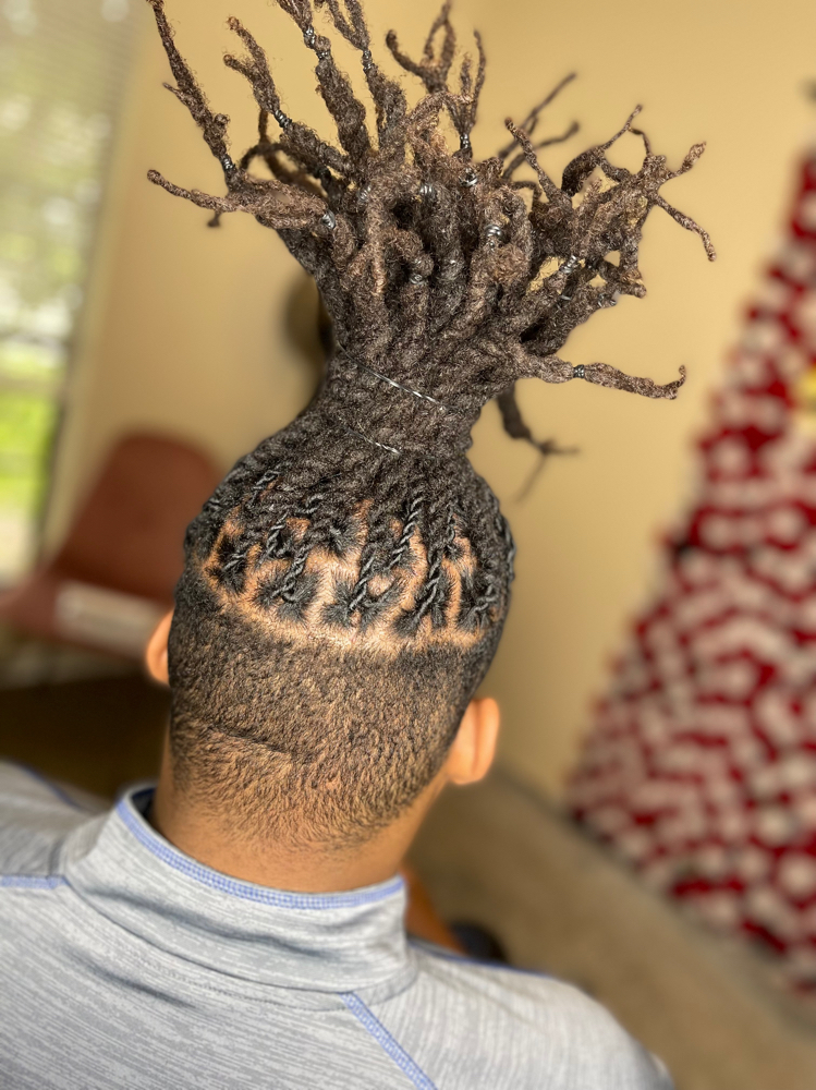 Loc RT W/Shaved sides