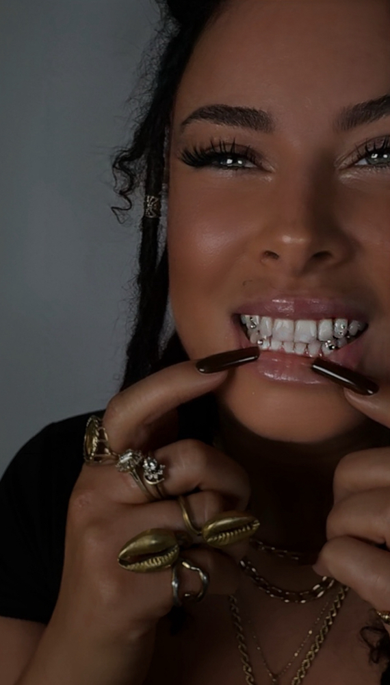 HOT GRL BUNDLE FILL + TOOTHGEM