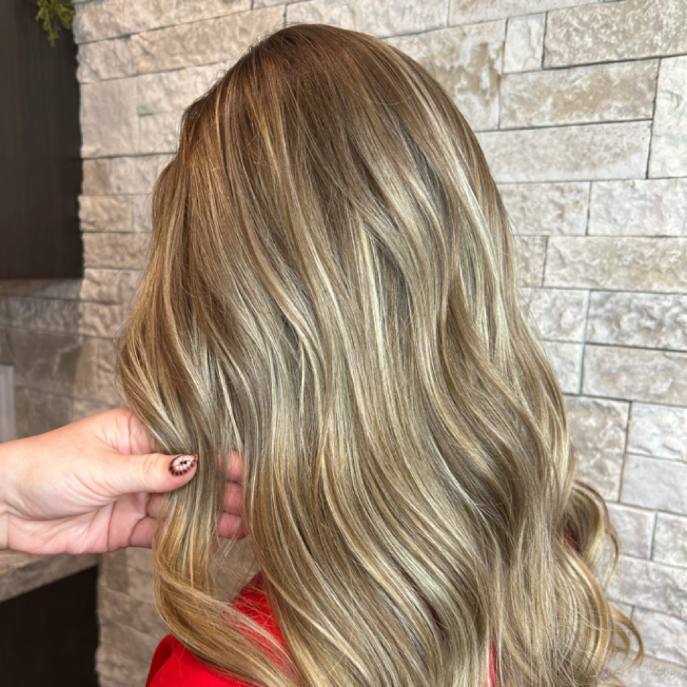 Full Foil Highlight at Hair & Nails By Han in Marion, OH