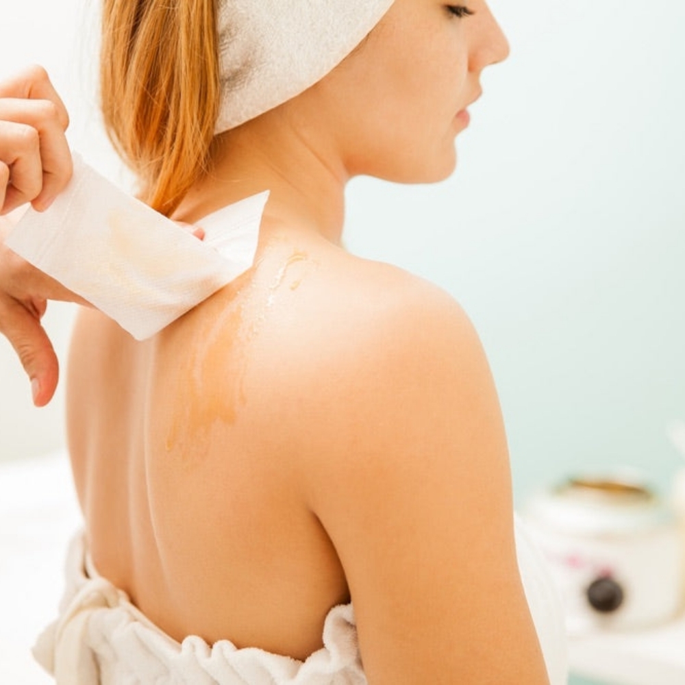 Full Back Wax at Savvy Beauty Bar in Henderson, TN