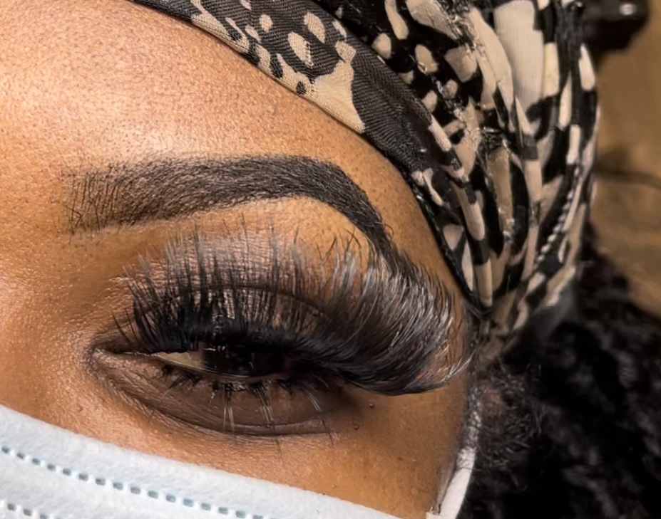Top And Bottom Lashes