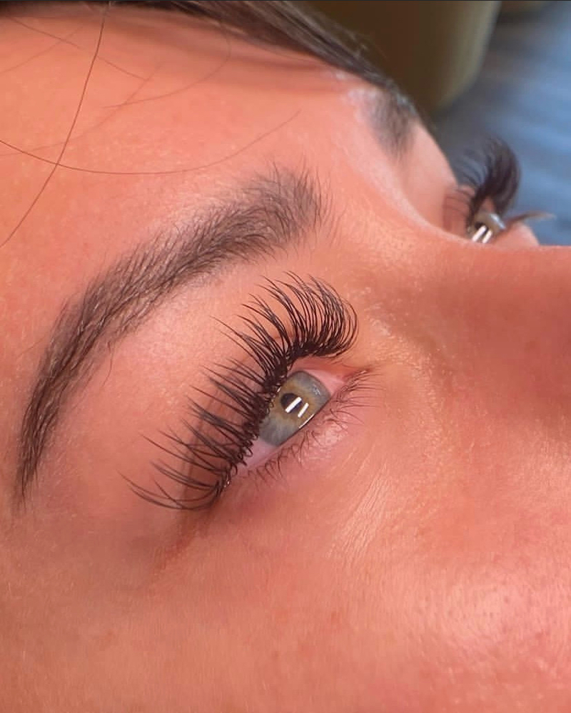Classic Set at FC Lash & Beauty LLC in Islandia, NY
