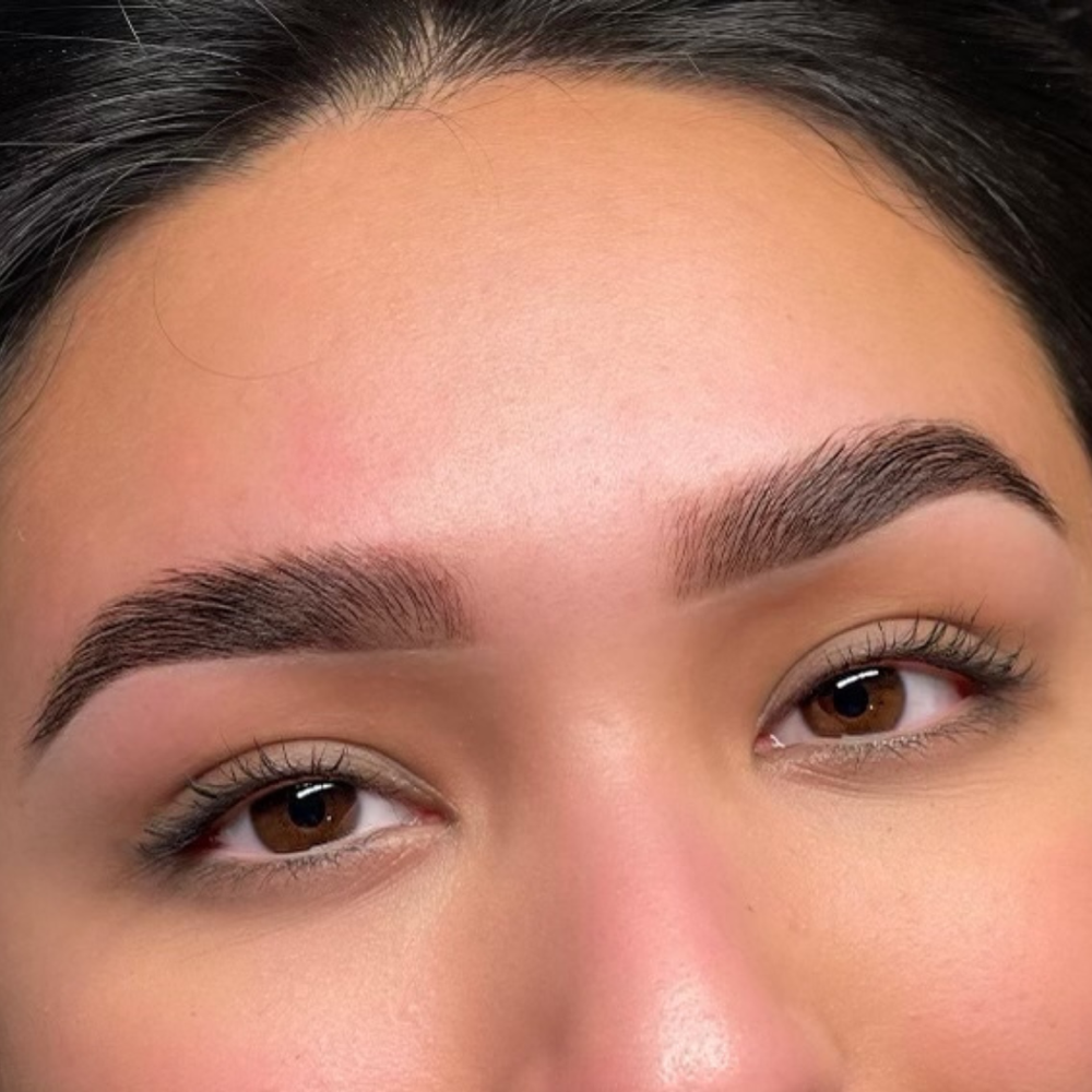 Brow Shaping W/ Brow Tint