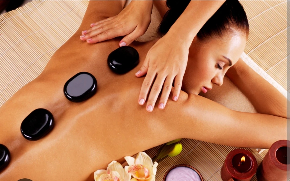 Hot Stone Massage 90 mins