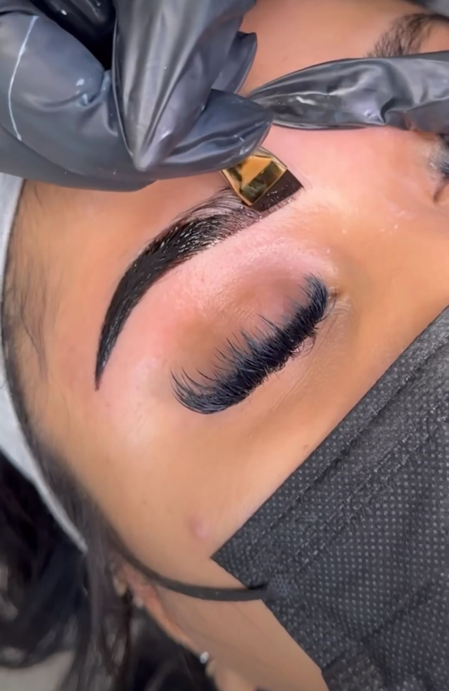Tinte + Depilación + Diseño at LashParadise in Trujillo Alto, PR