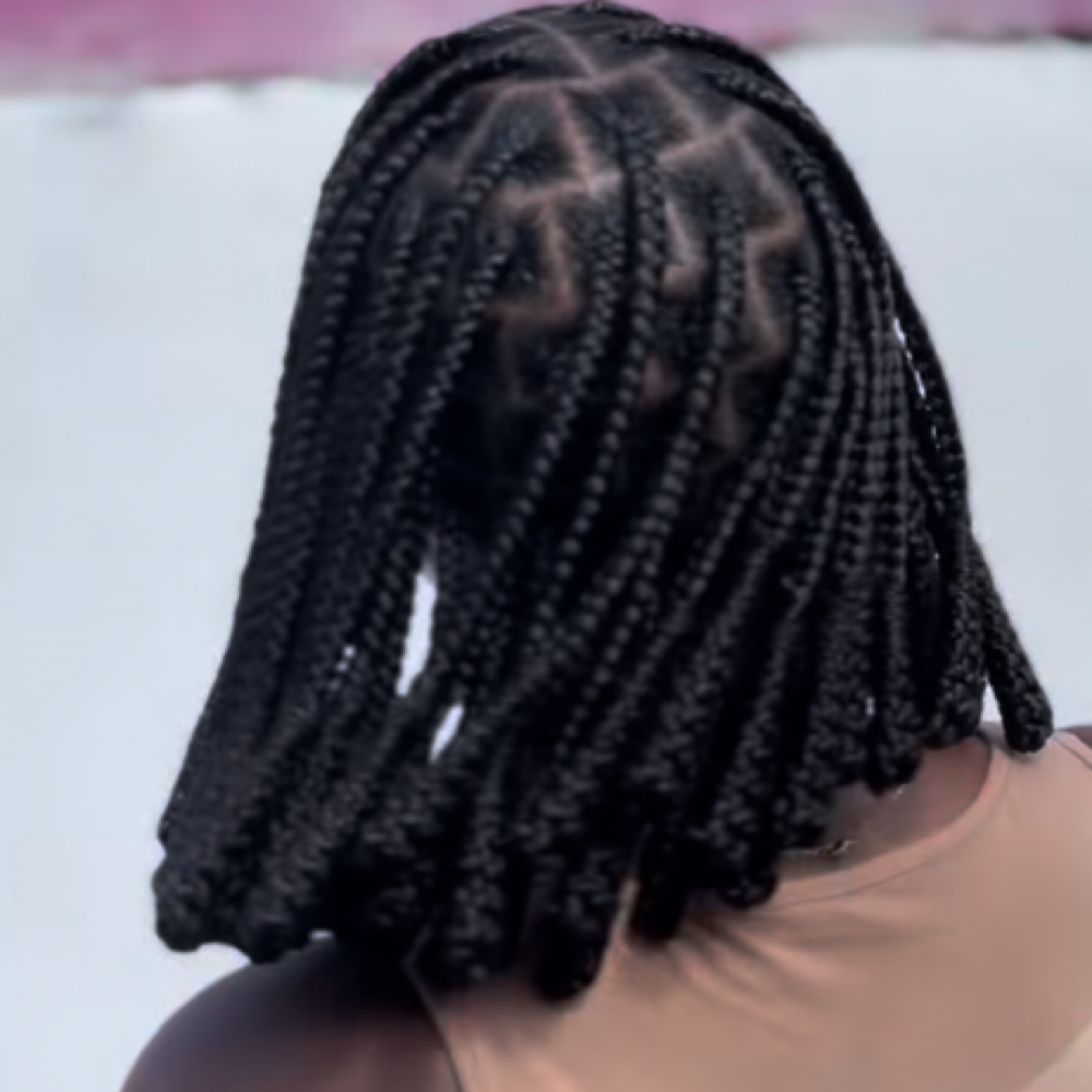 Knotless Bantu Bob at STUDIO CEC in Monroeville, PA