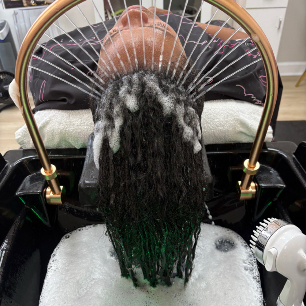 Shampoo Blow Dry Only at Hazel Amour Beauty Salon in Glen Burnie, MD