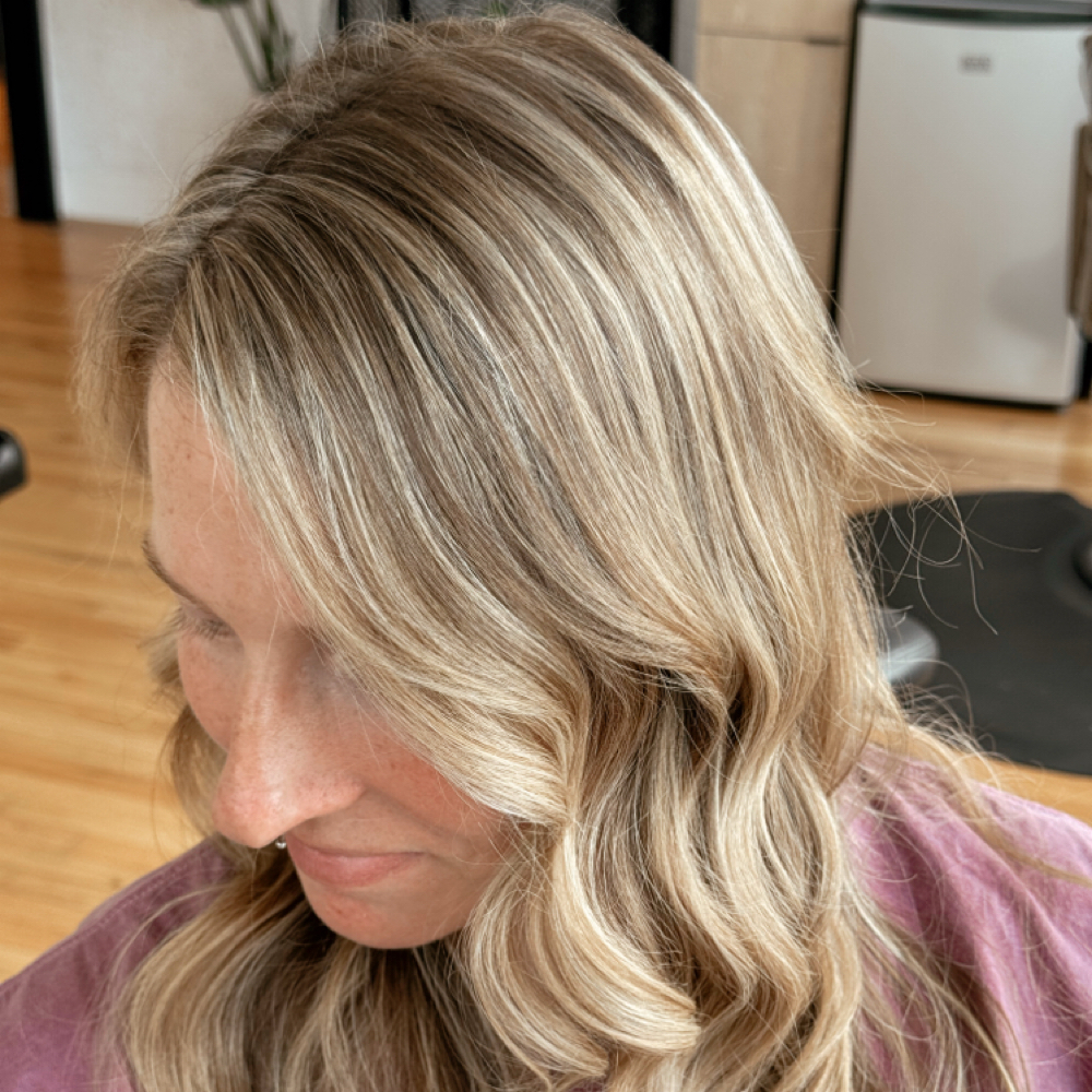 Express Highlight Touch Up at Megan Anders in Lakewood, OH