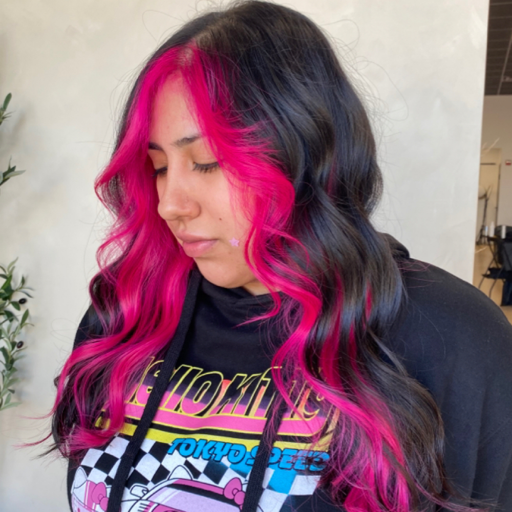 Money Piece / Peakboo at Modemia salon in Arlington, TX