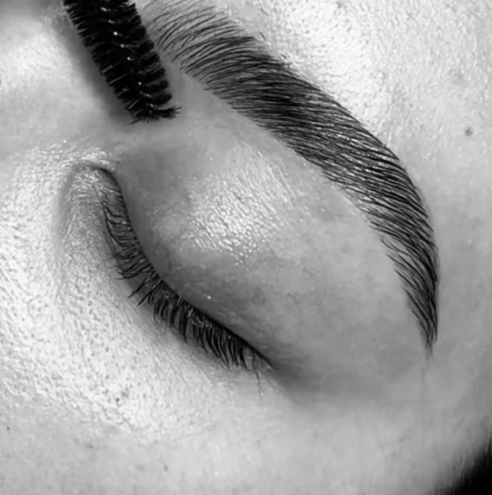 Brow Shaping at drei Salon in Mooresville, NC