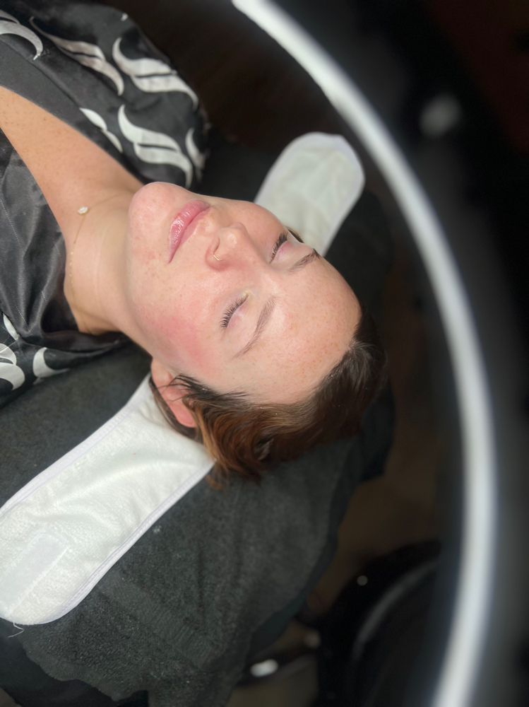 Ultrasonic Deep Pore Cleaning