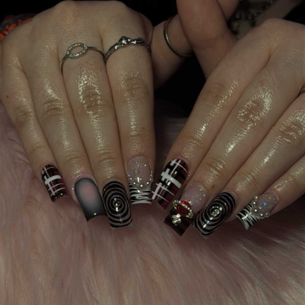 medium long full set at Slayed by Sarah in Muncie, IN