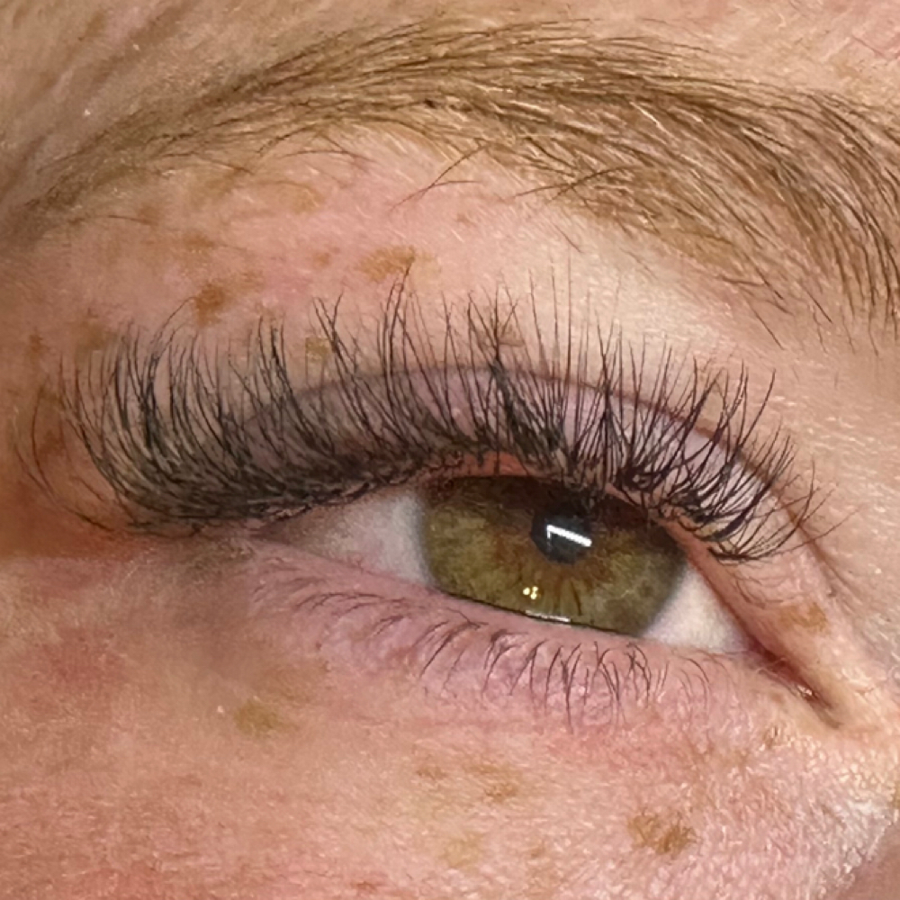 Classic Lash Extension Refill at Kiki Luxe Beauty in Mona, UT
