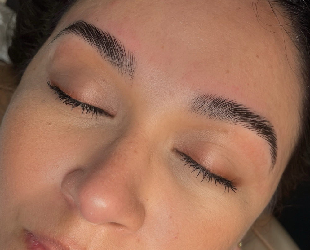 Brow Shaping & Lamination