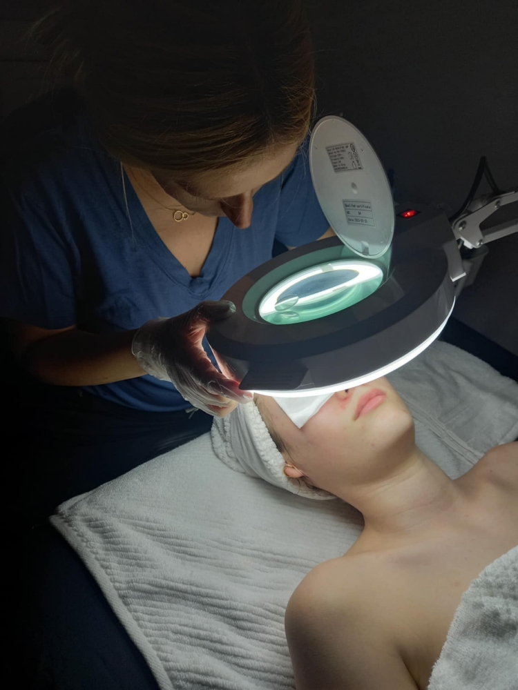 Ultimate Acne Facial