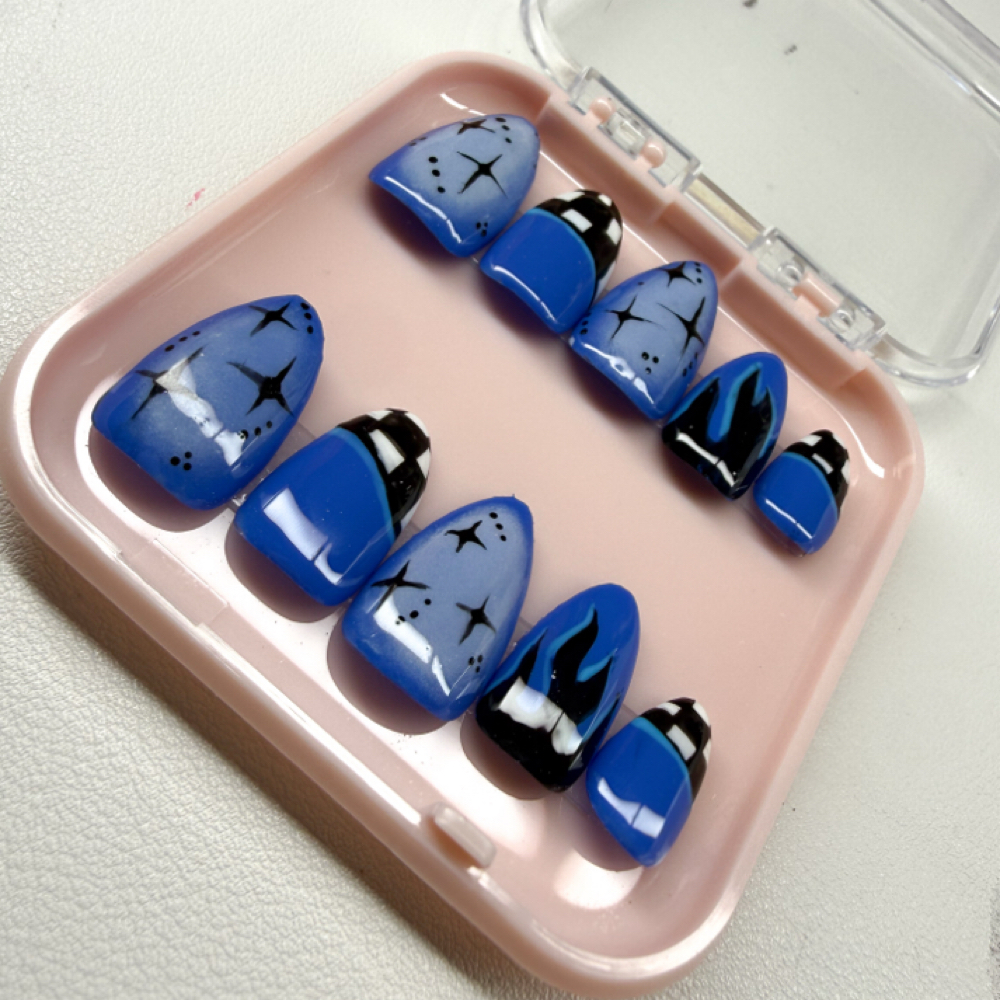 Full Nail Design at Isabelle Nowick in watertown, SD