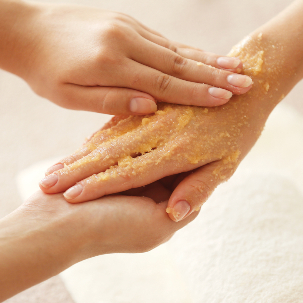 Hand Scrub & Massage