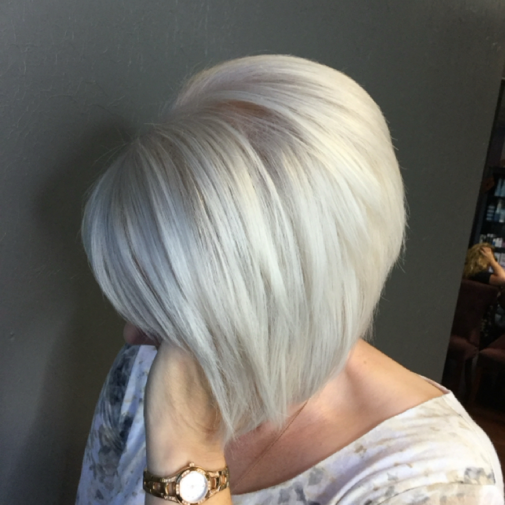 Gloss + Tone Refresh at Ren’s Place in Flushing, MI