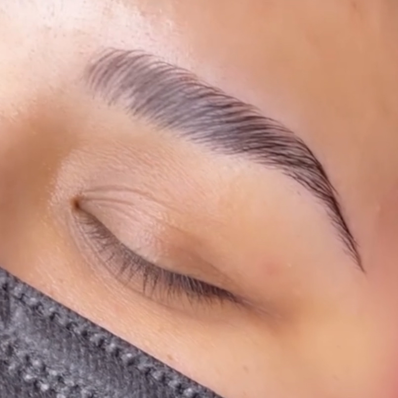 Brow Lamination/ Planchado De Ceja