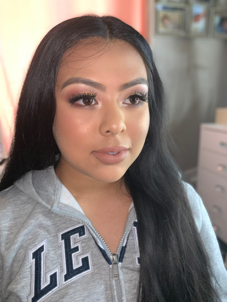 Makeup Trial/ Prueba De Maquillaje