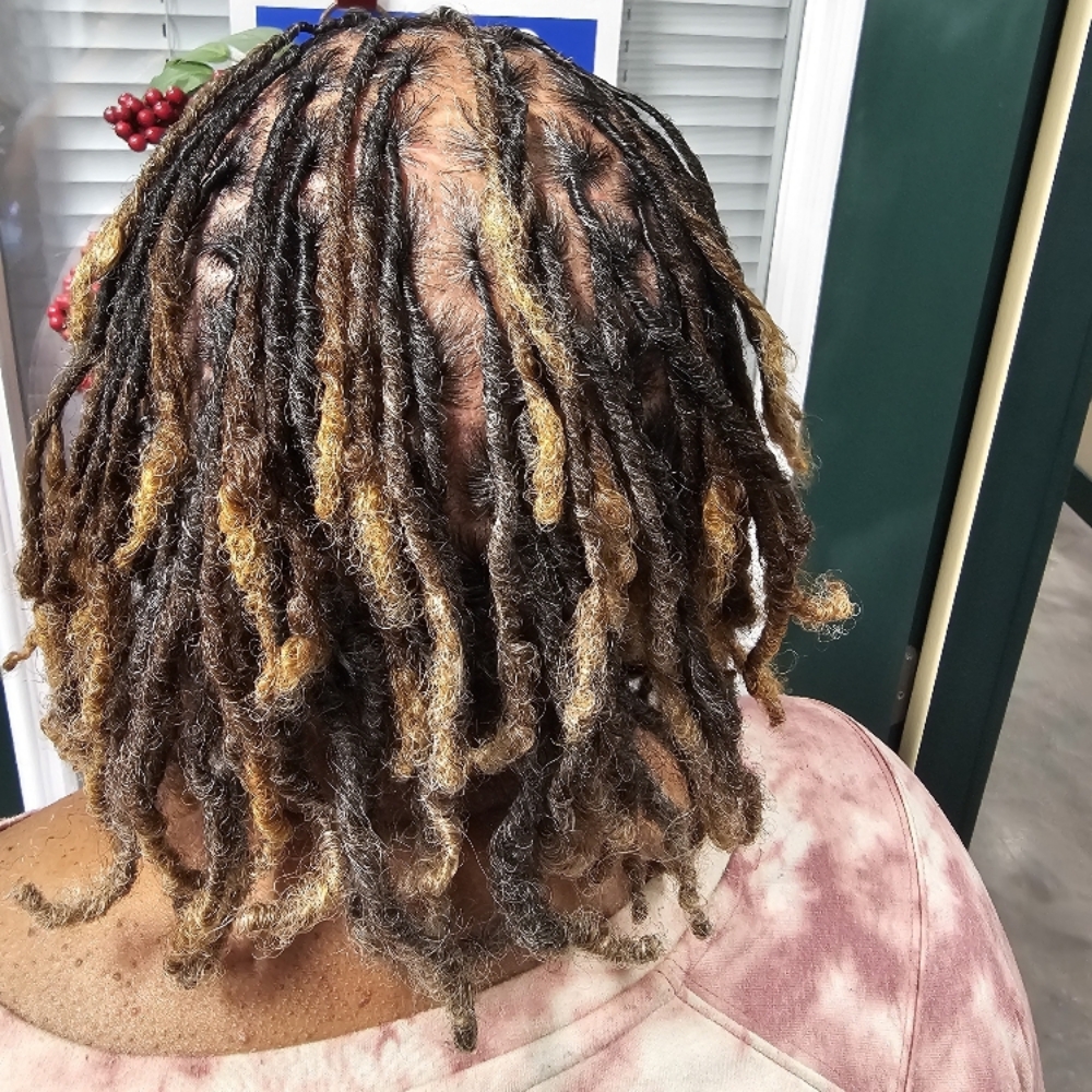 Standard Size Locs at YTS NATURALS in NORTH RANDALL, OH