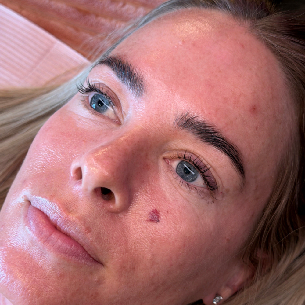 Brow Tint at Refine Beauty Bar in Saint Helens, OR